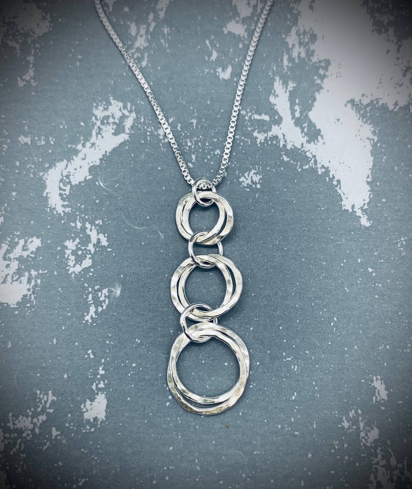 Hammered ring Necklace