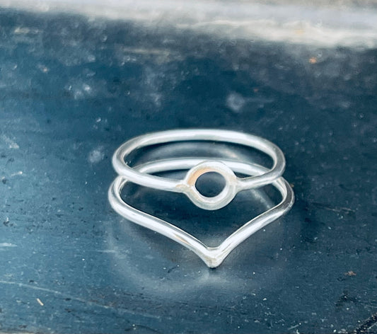 Wishbone stacking ring set