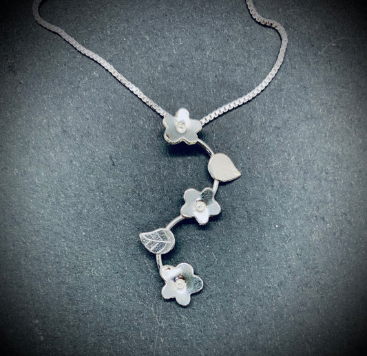 Forget me not necklace